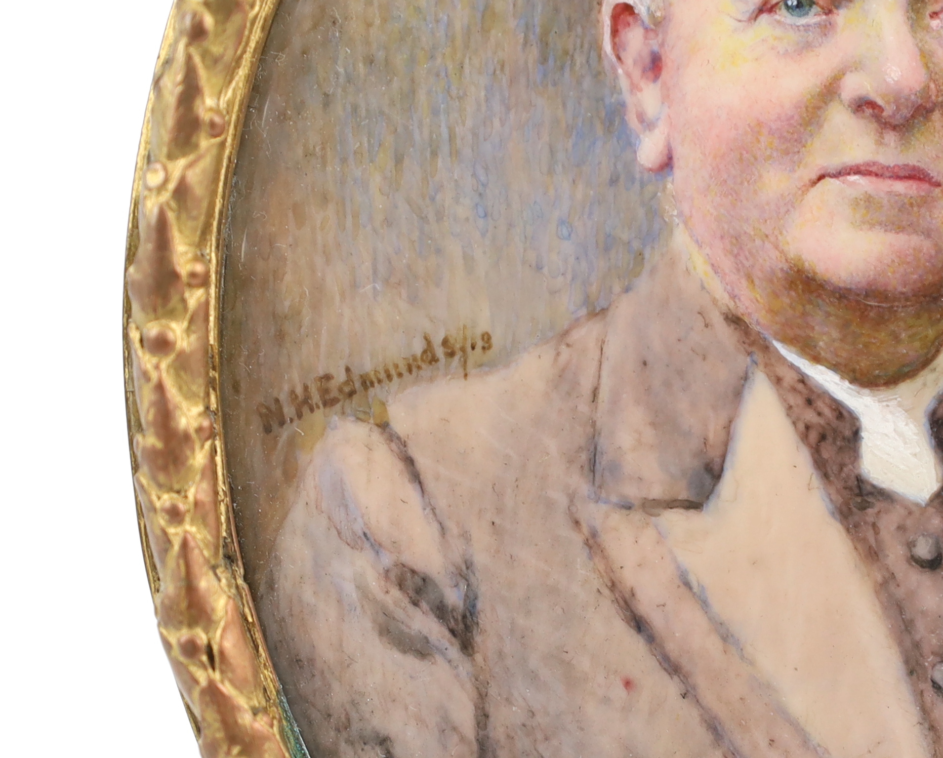Nellie Hepburn Edmonds (1870-1953), Portrait miniature of a gentleman, watercolour on ivory, 9.4 x 7.7cm. CITES Submission reference F61SNBRY